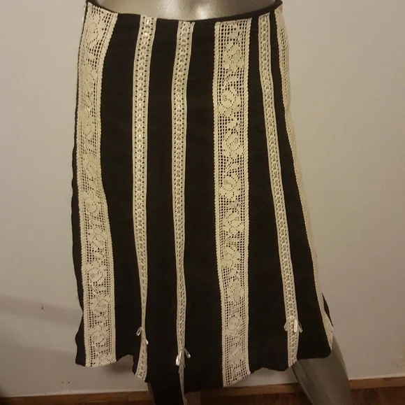 ANTHROPOLOGIE Vintage ODILLE Black Lace Retro Skirt Sz 2 - Picture 4 of 6